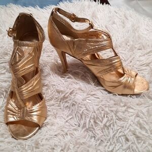 Vince Camuto Shoes